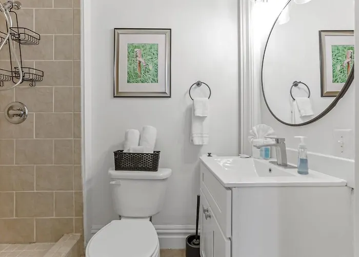 Housepitality - The Short North Getaway