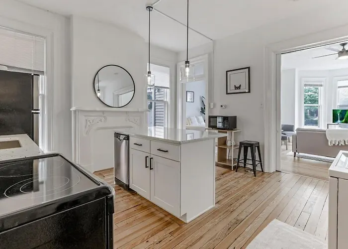 Apartment Housepitality - The Short North Getaway