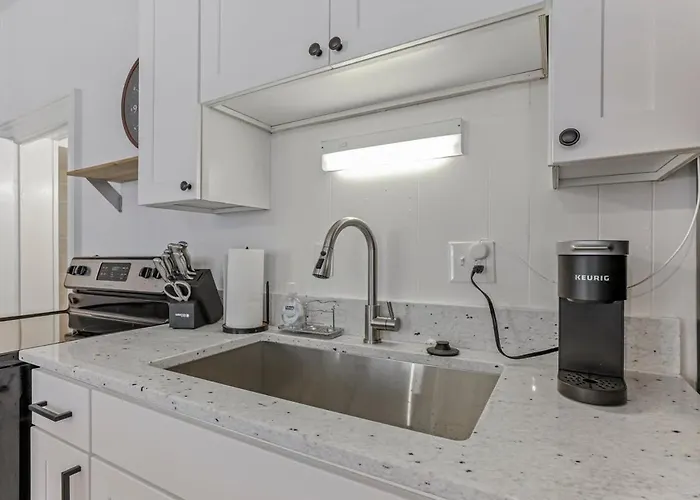 Housepitality - The Short North Getaway *