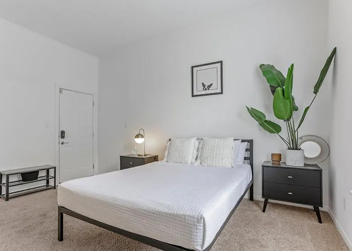 Housepitality - The Short North Getaway Columbus