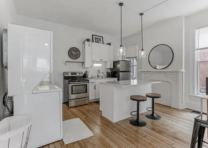 Housepitality - The Short North Getaway Apartment